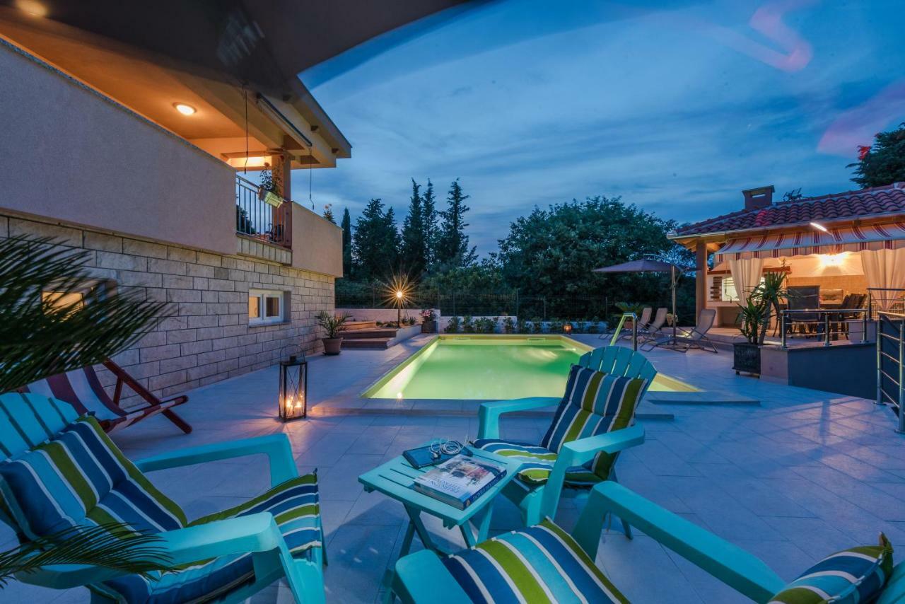 Apartments Jelavić Sutomiscica Zewnętrze zdjęcie