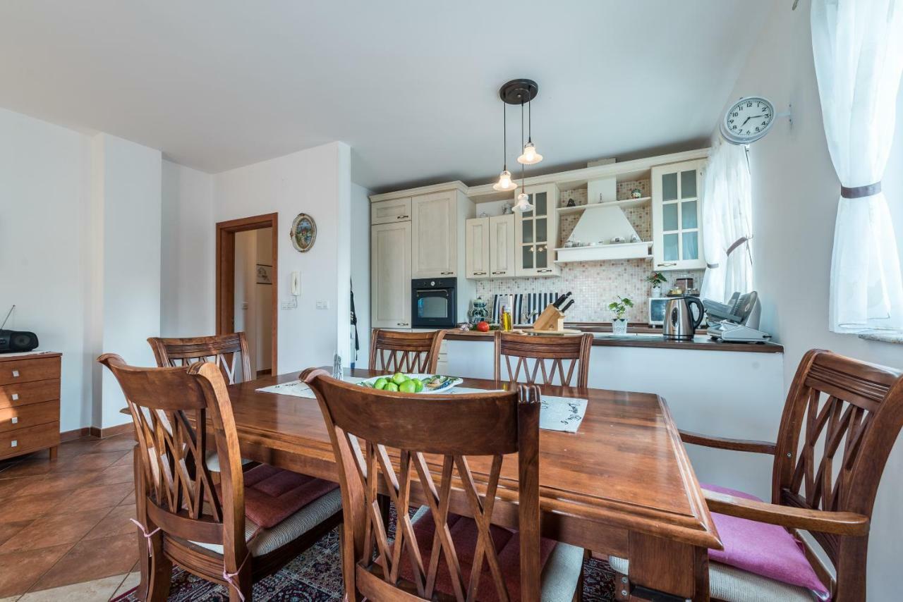 Apartments Jelavić Sutomiscica Zewnętrze zdjęcie
