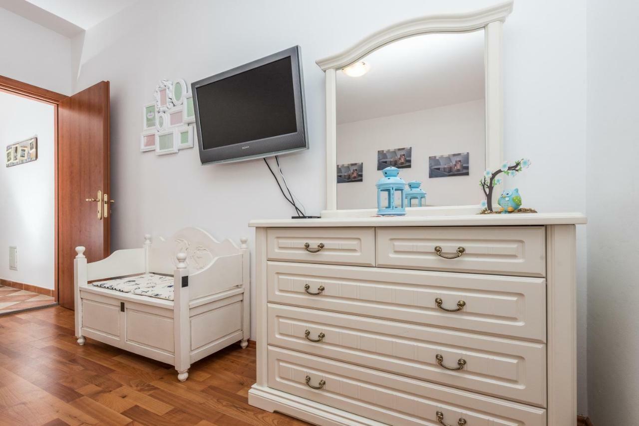 Apartments Jelavić Sutomiscica Zewnętrze zdjęcie