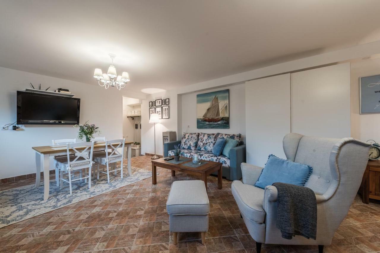 Apartments Jelavić Sutomiscica Zewnętrze zdjęcie